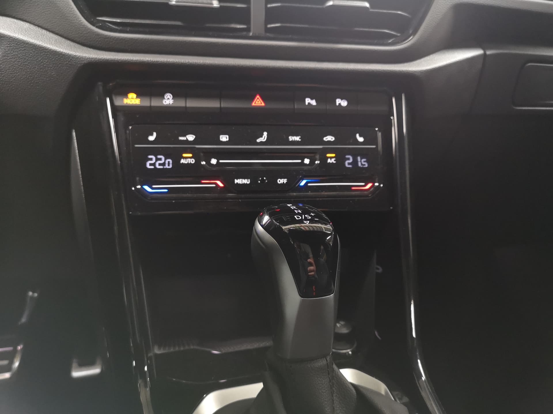 Volkswagen T-Roc R-Line 1.5 l TSI OPF DSG Bild 13