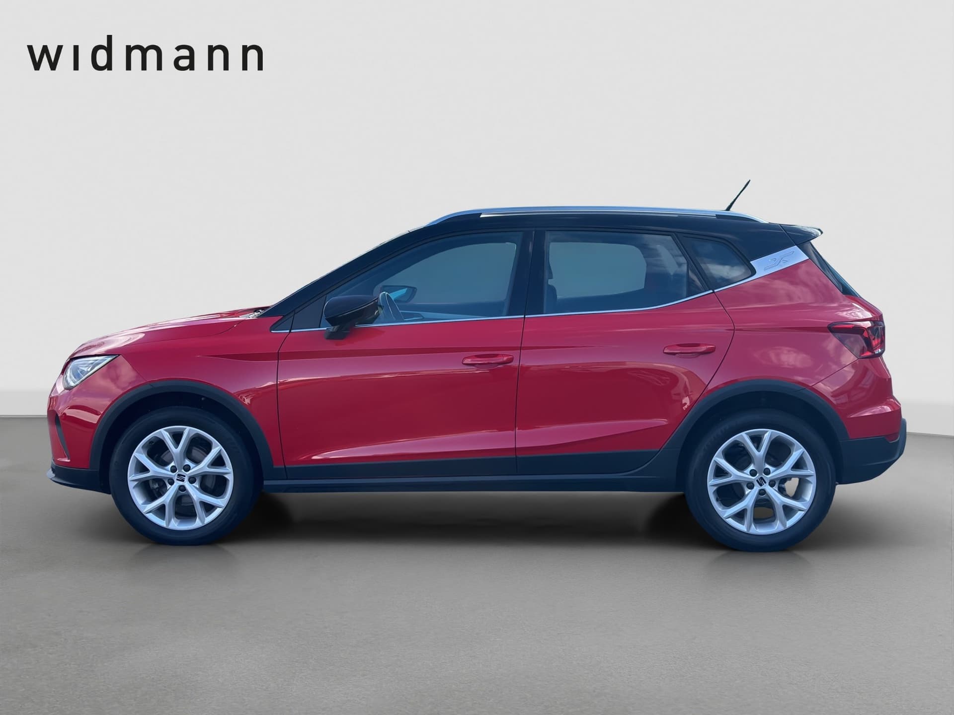 Seat Arona FR 1.0 TSI 110 PS NAVI GRA LED Bild 5