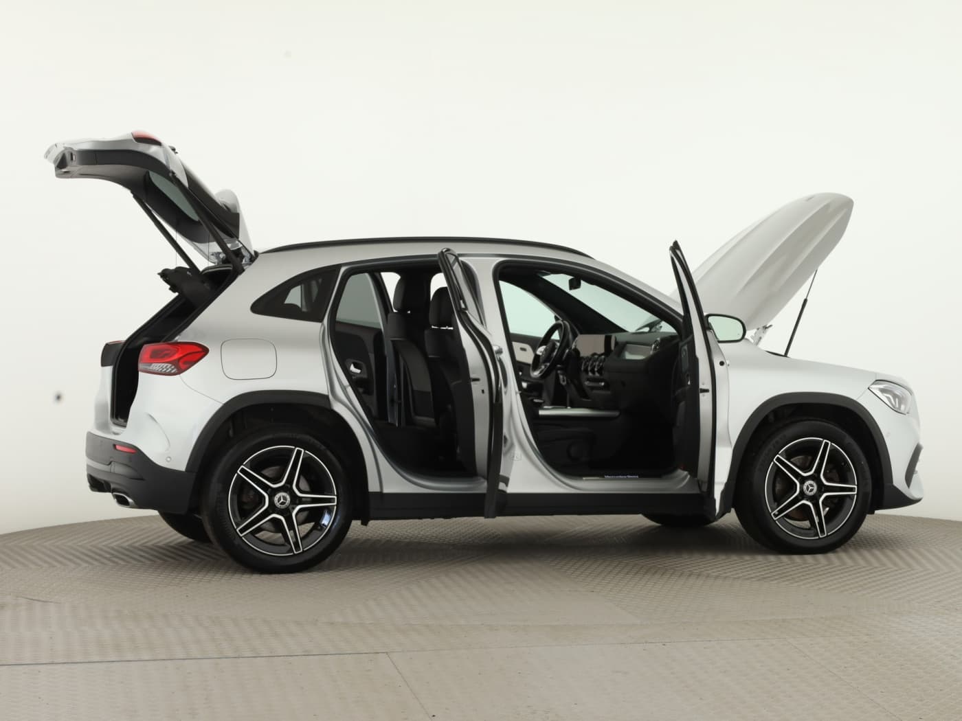 Mercedes-Benz GLA 250 e Bild 8