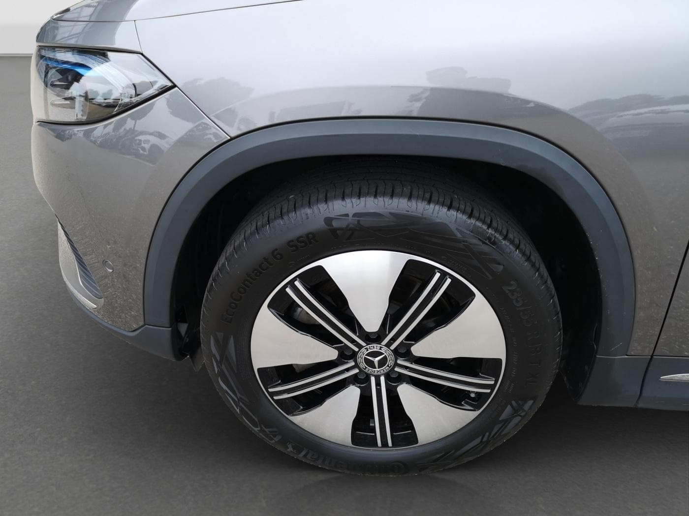 Mercedes-Benz EQA 300 4M Bild 19