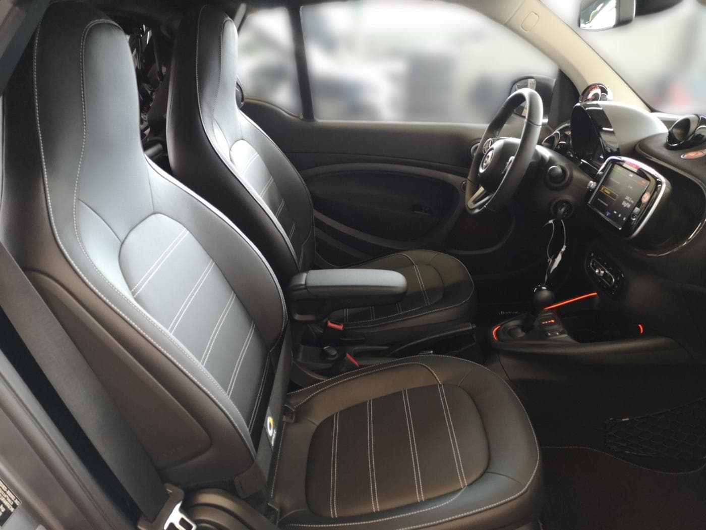 Smart EQ fortwo cabrio Bild 12