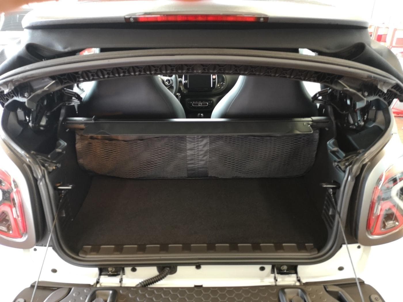 Smart EQ fortwo cabrio Bild 15