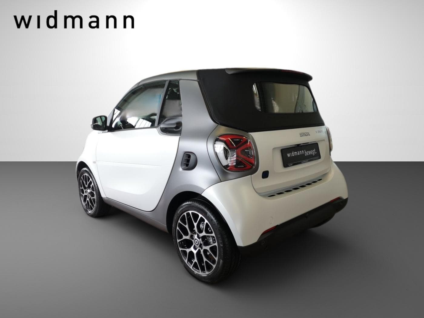 Smart EQ fortwo cabrio Bild 3