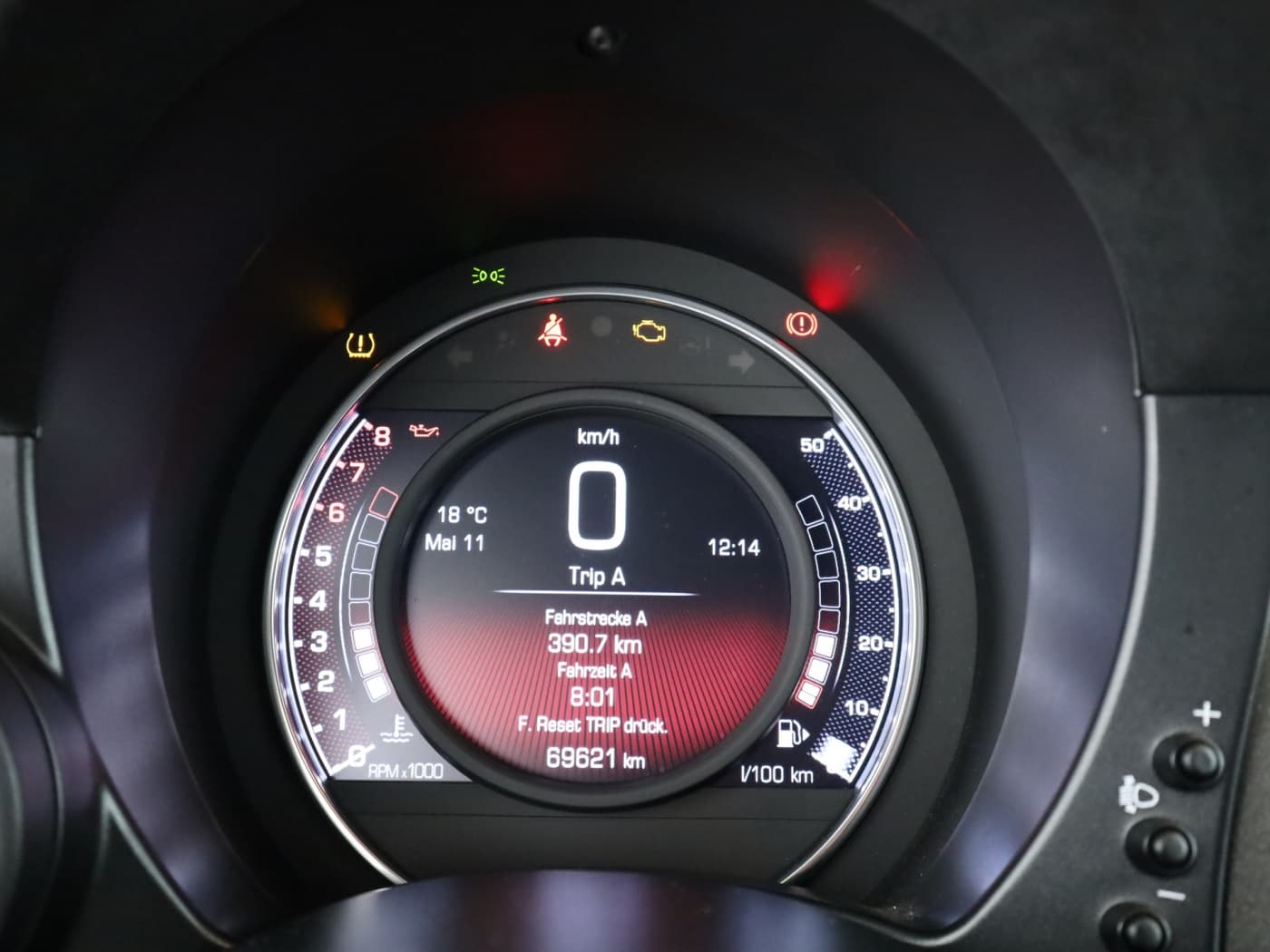 Fiat 500 Abarth 1.4 T-Jet 16V Competizione Bild 12