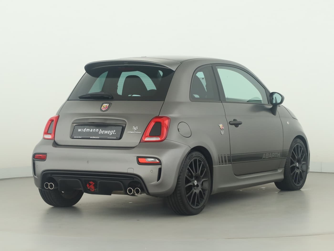 Fiat 500 Abarth 1.4 T-Jet 16V Competizione Bild 2