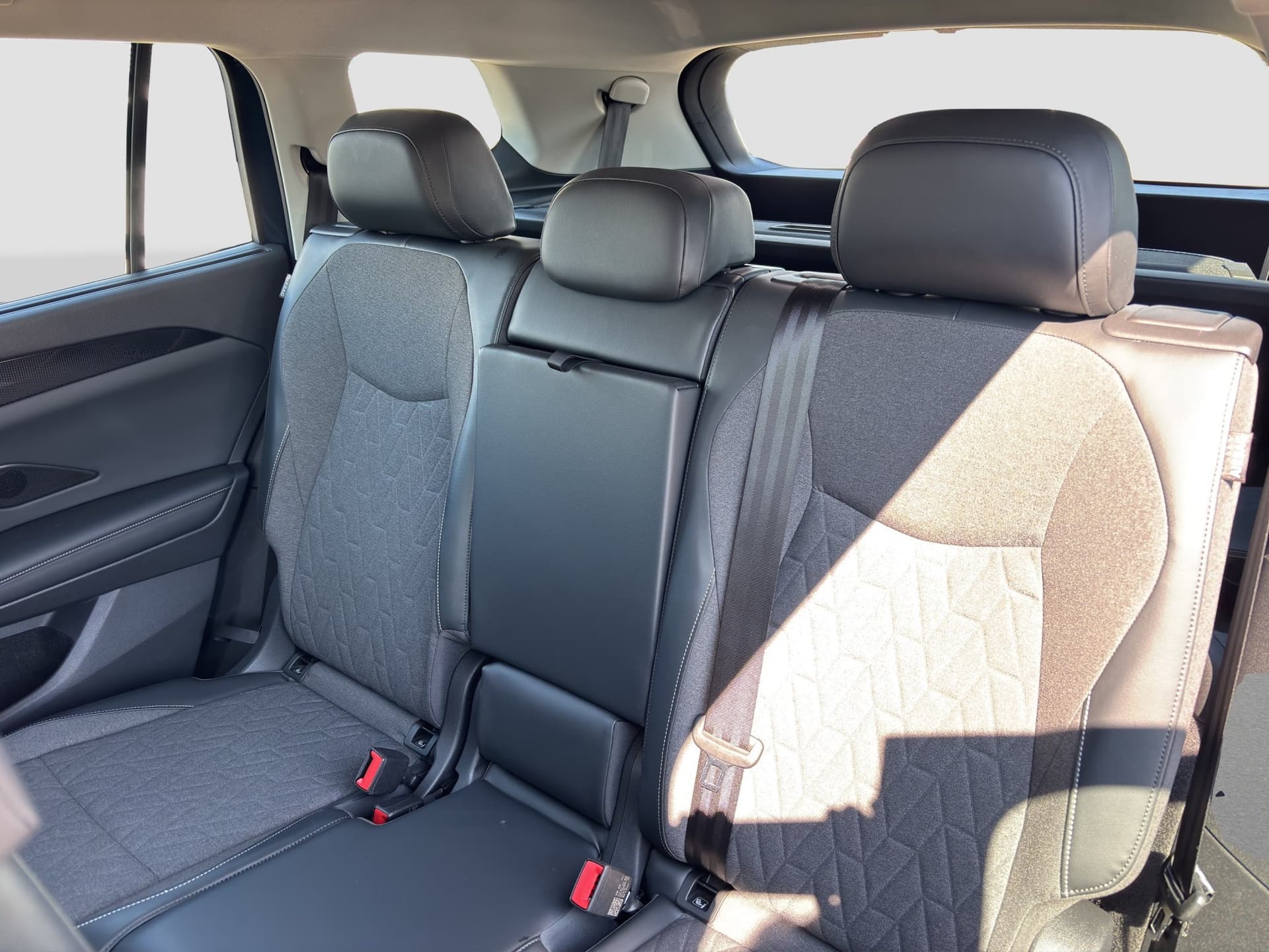 Volkswagen Tayron Life 2.0 TDI 193 pS DSG-MOTION AHK Kamera Bild 14
