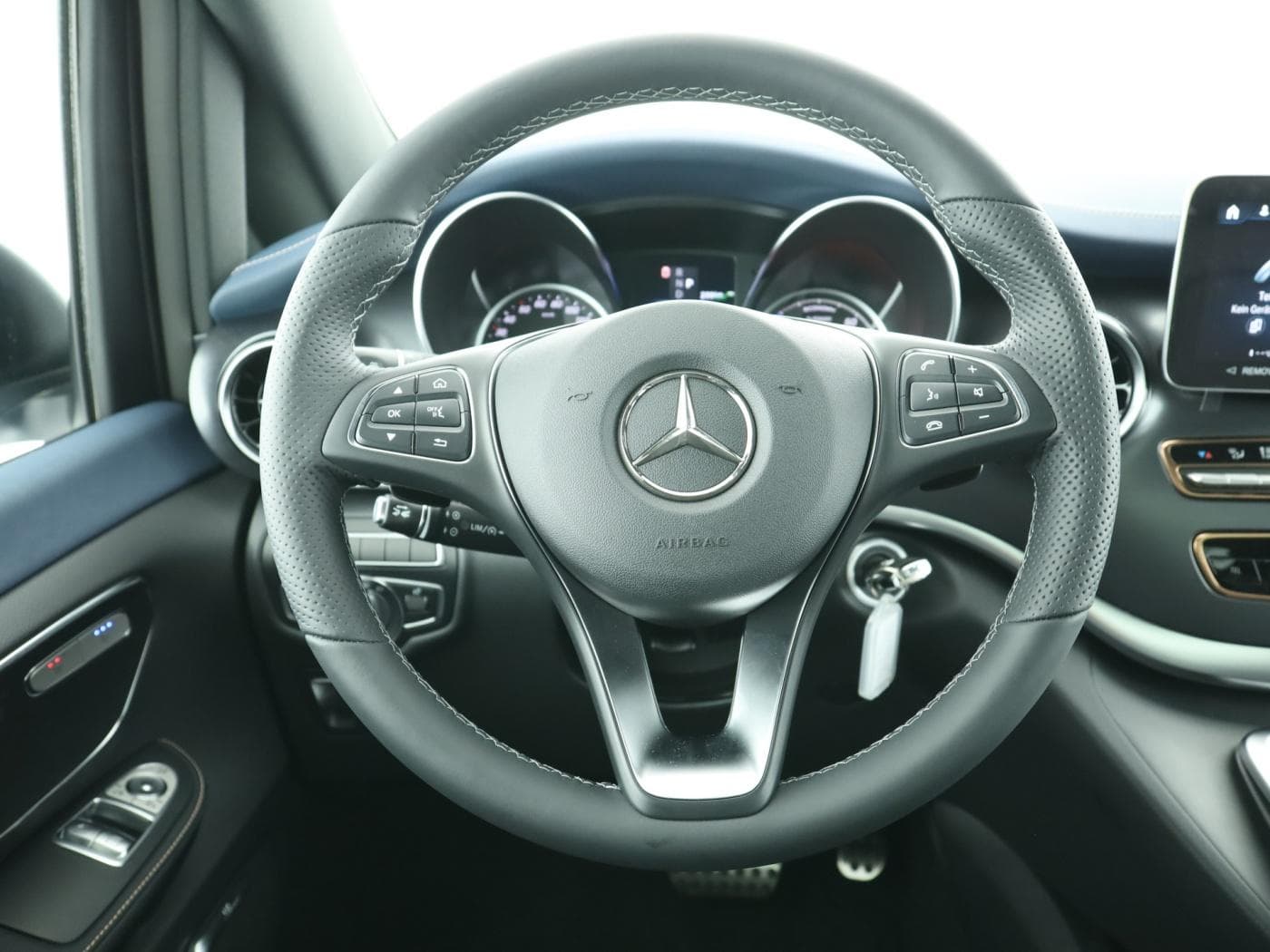 Mercedes-Benz EQV 300 L Bild 11