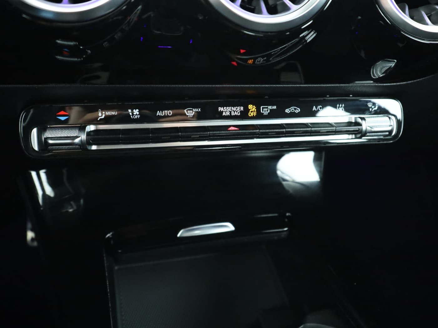 Mercedes-Benz CLA 250 e Bild 14