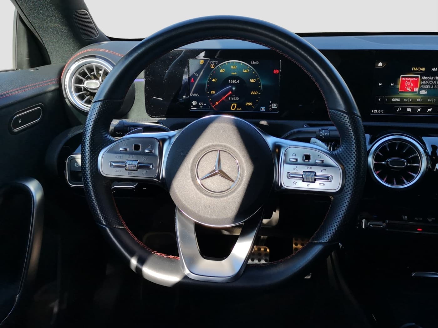 Mercedes-Benz CLA 200 d SB Bild 10