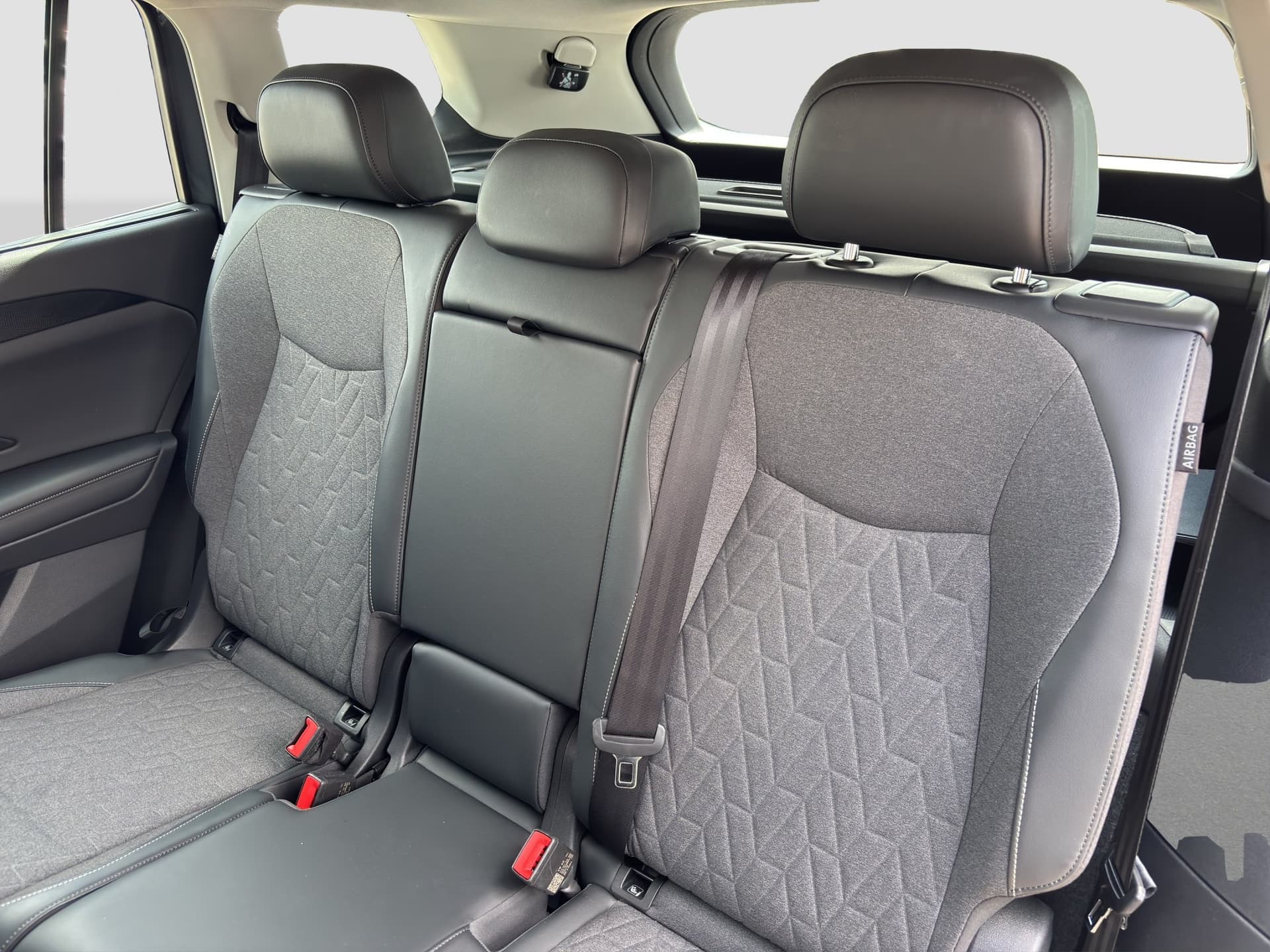 Volkswagen Tayron Life 1.5 eTSI 150 PS DSG AHK NAVI KAMERA Bild 14
