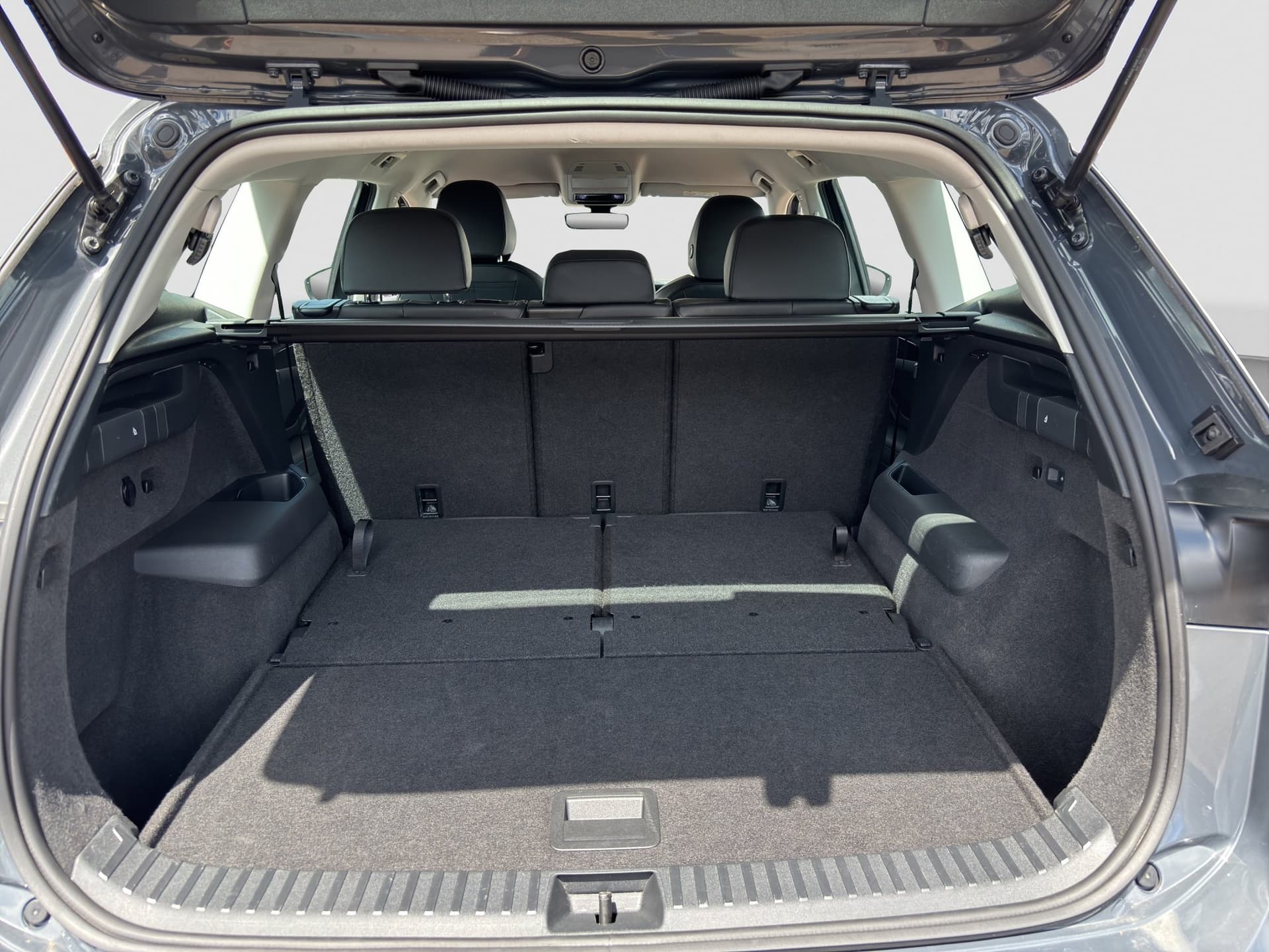Volkswagen Tayron Life 1.5 eTSI 150 PS DSG AHK NAVI KAMERA Bild 16