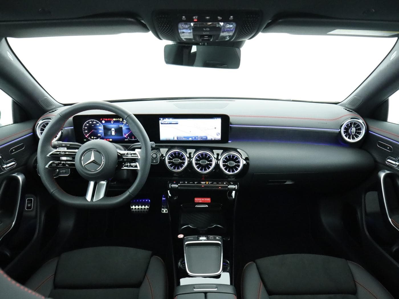 Mercedes-Benz CLA 220 d S B Bild 19