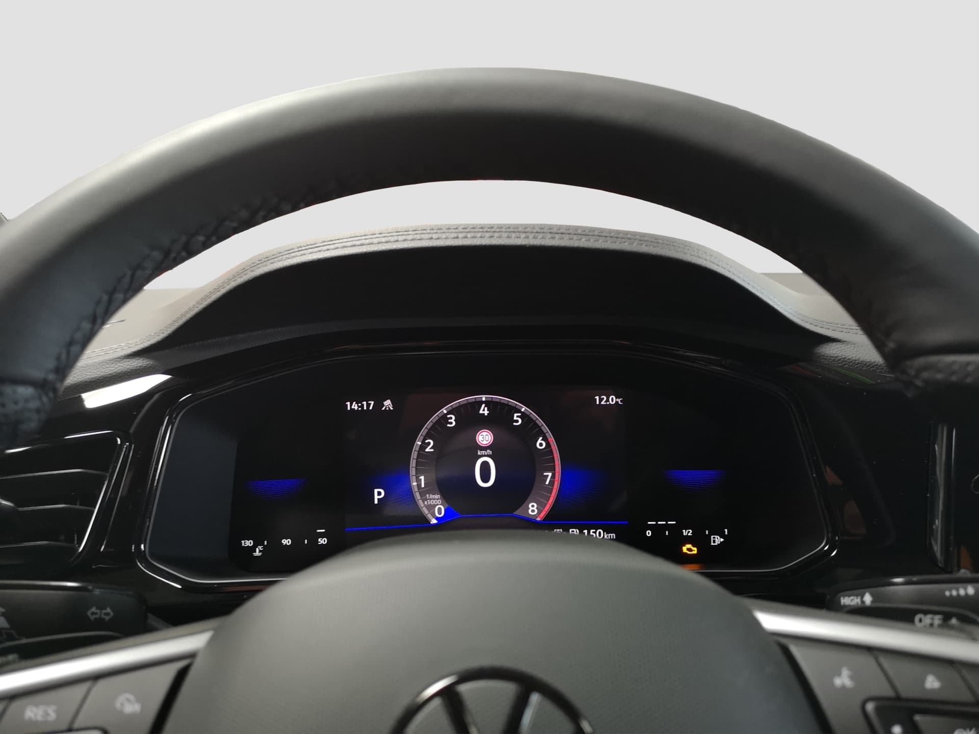 Volkswagen T-Roc R-Line 1.5 l TSI OPF DSG Bild 11