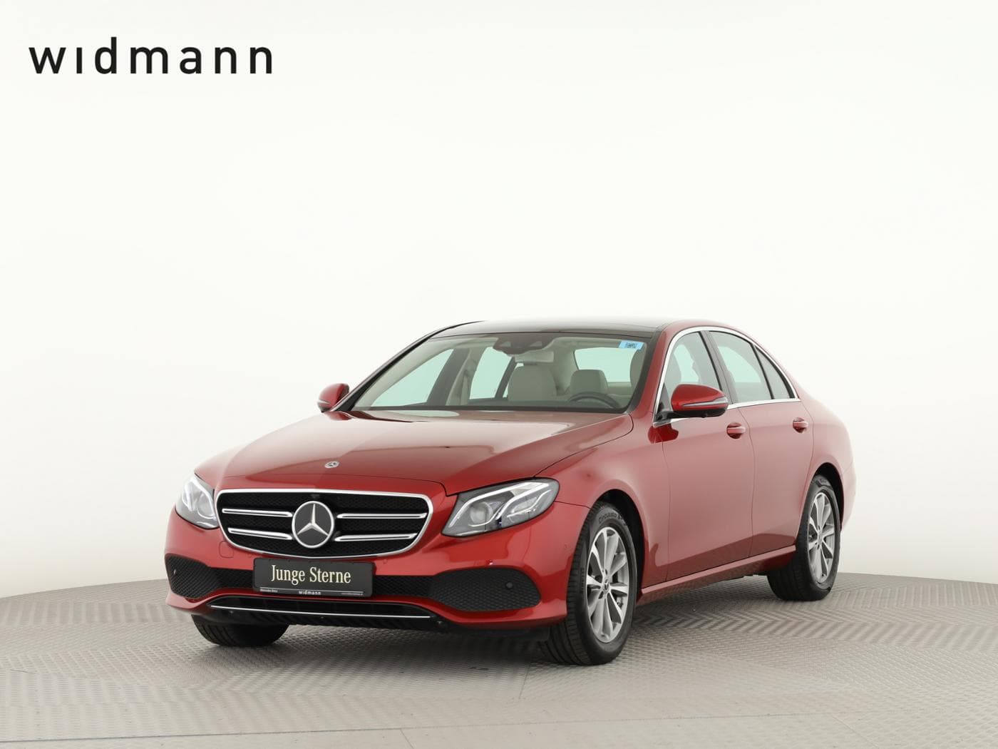 Mercedes-Benz E 200 4M Bild 1