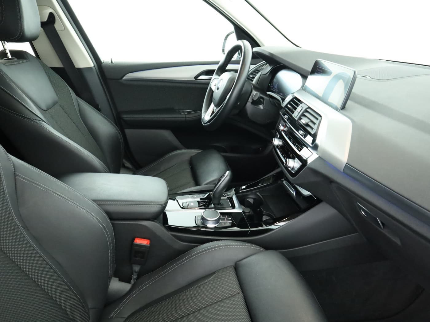 BMW X3 xDrive30e xLine Bild 17