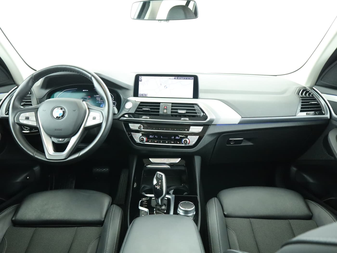 BMW X3 xDrive30e xLine Bild 19