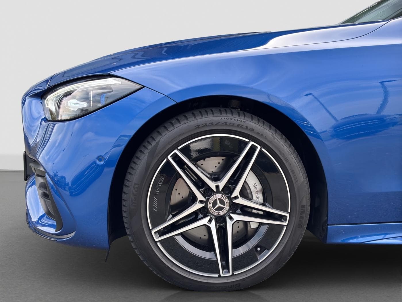 Mercedes-Benz C 300 d T Bild 19