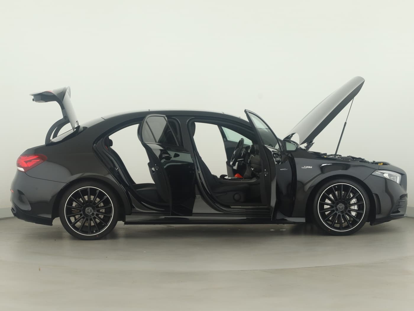 Mercedes-Benz A 35 AMG 4M Bild 8