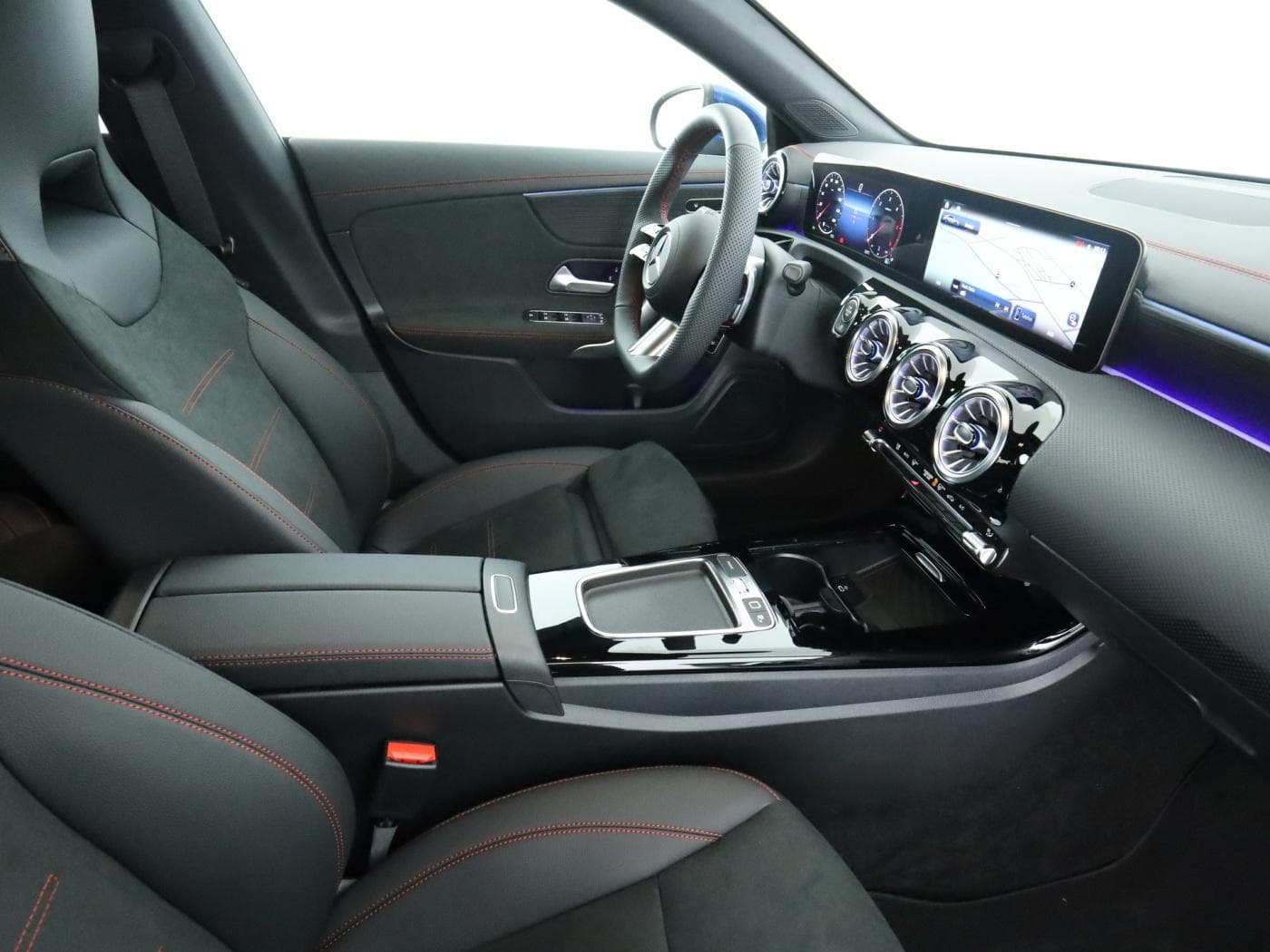 Mercedes-Benz CLA 200 d Coup Bild 17