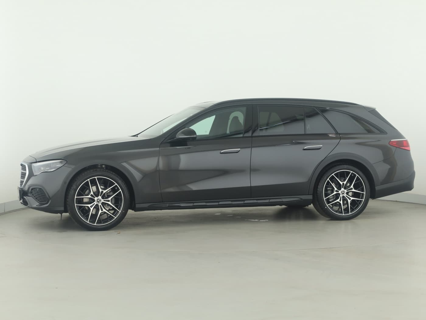 Mercedes-Benz E 220 d 4MATIC T-Modell All-Terrain Bild 7