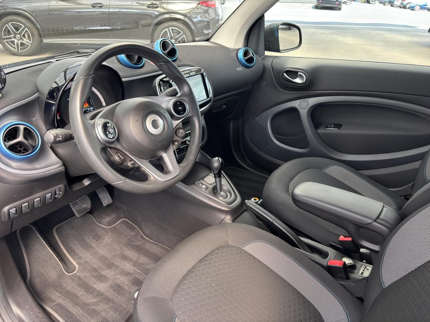 Smart fortwo EQ Cabrio Bild 19