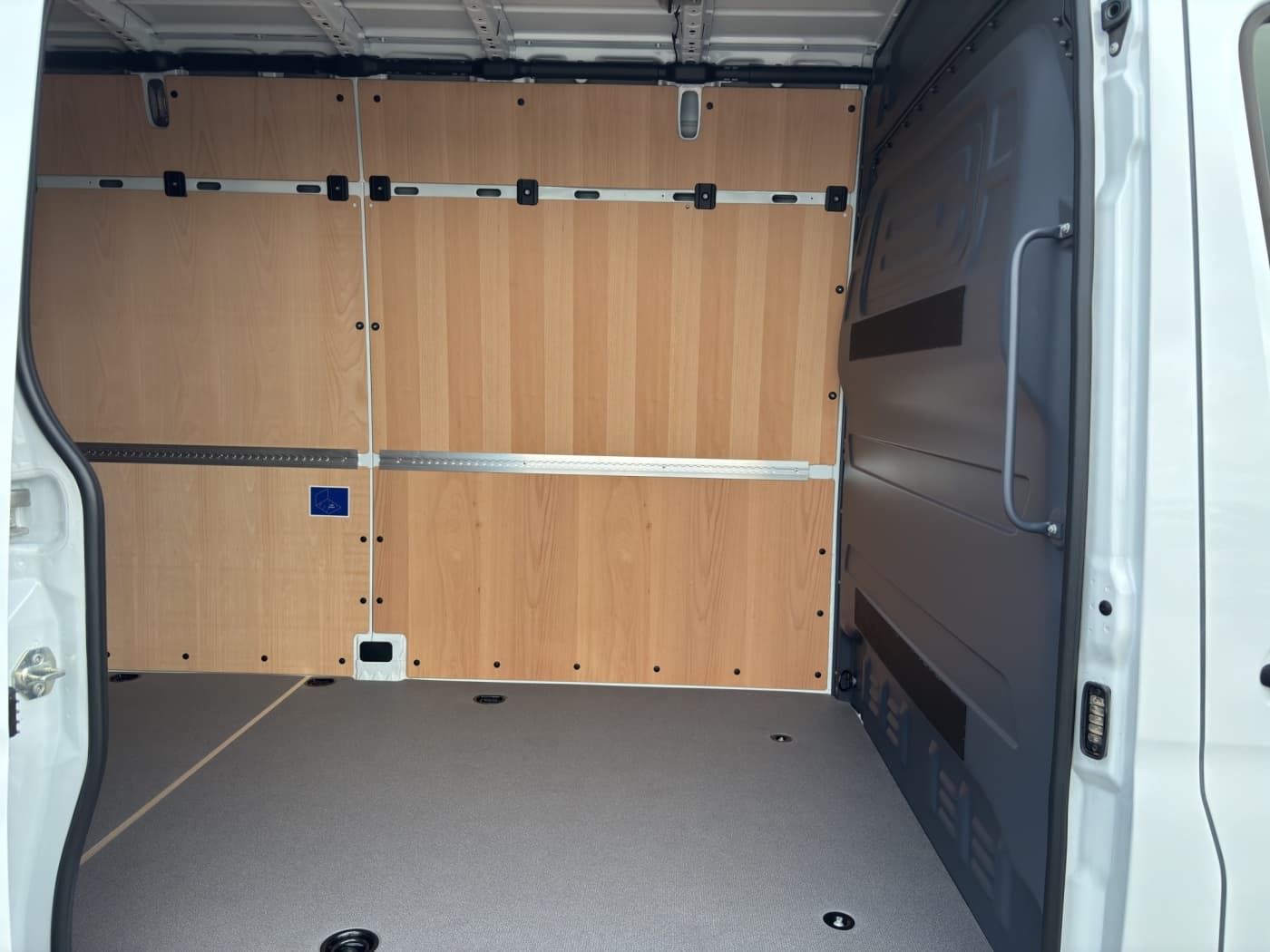 Mercedes-Benz Sprinter 319 CDI Kasten PRO Hochdach Extralang Bild 16
