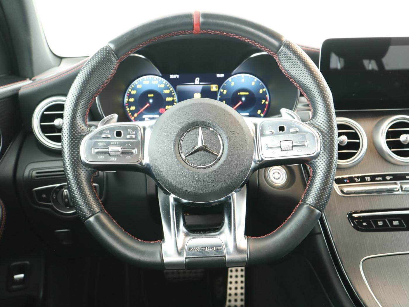 Mercedes-Benz GLC 43 AMG 4M Bild 11