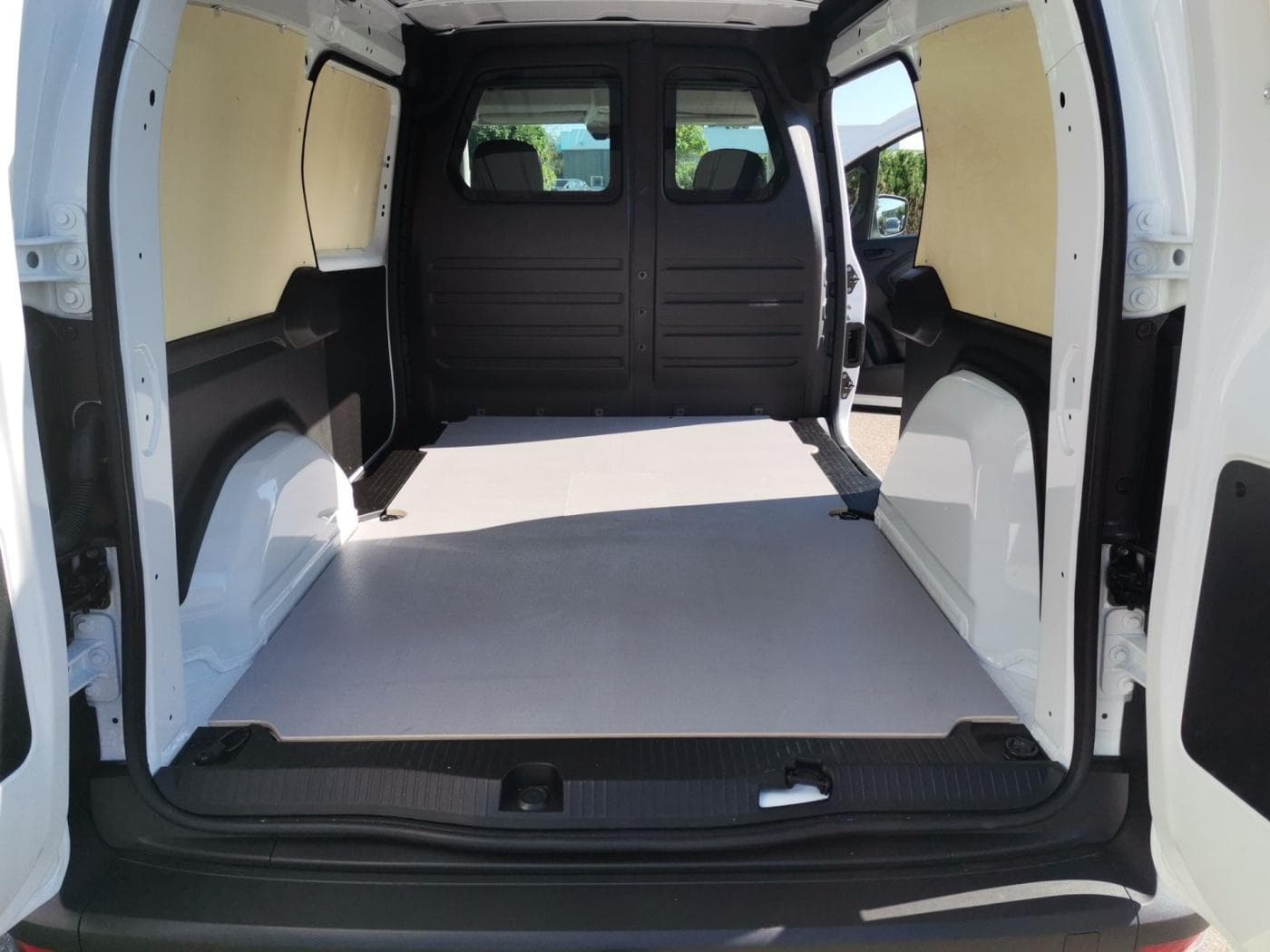 Mercedes-Benz eCitan KA Base Bild 15