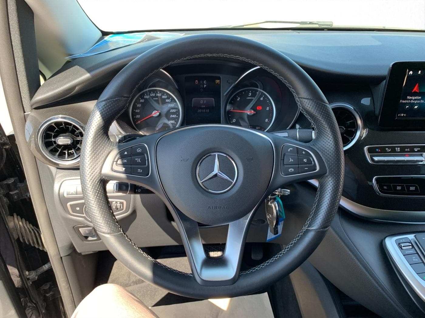 Mercedes-Benz V 220 d RISE Kompakt Bild 10
