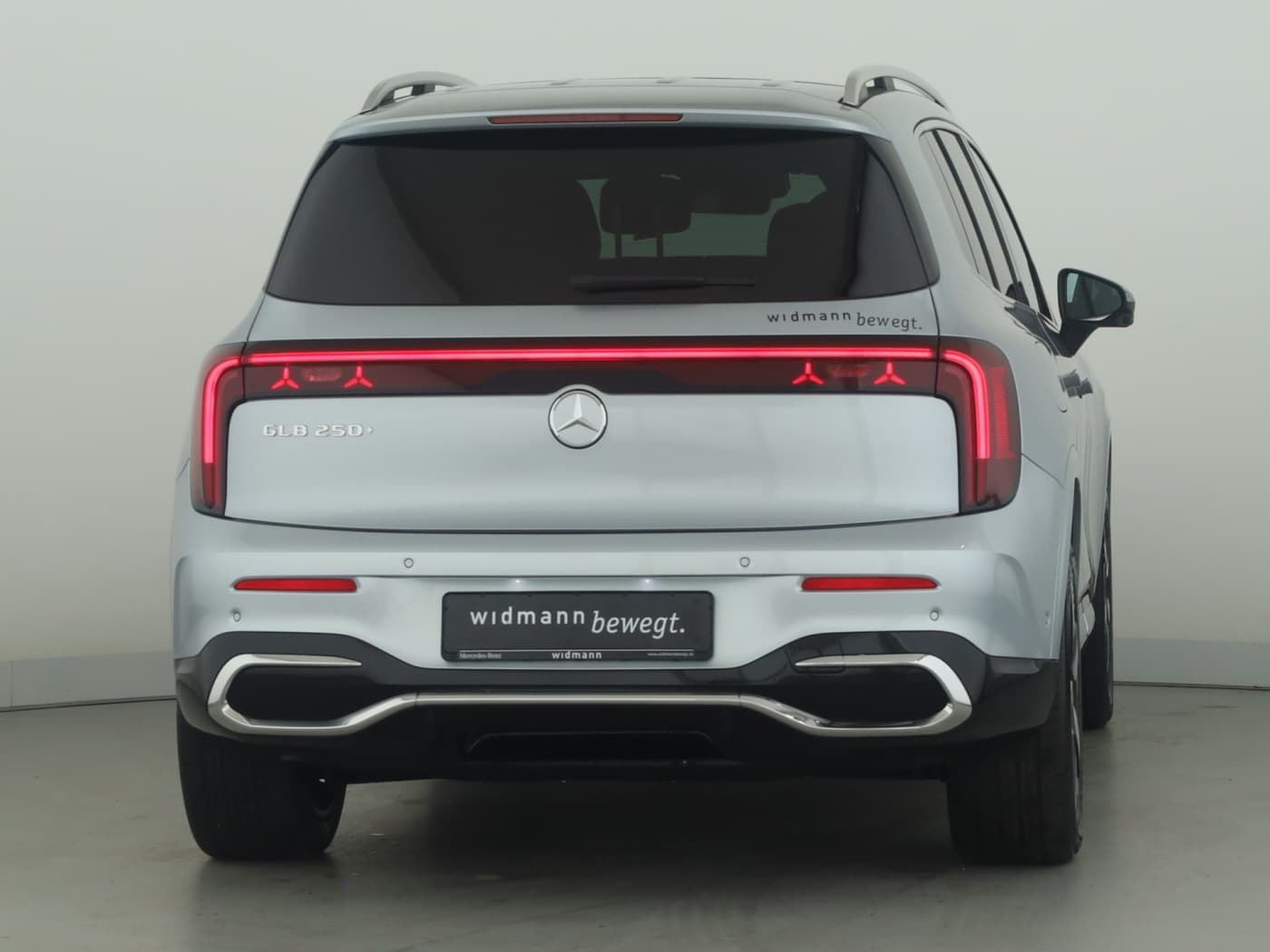 Mercedes-Benz GLB 250+ mit EQ Technologie Bild 2