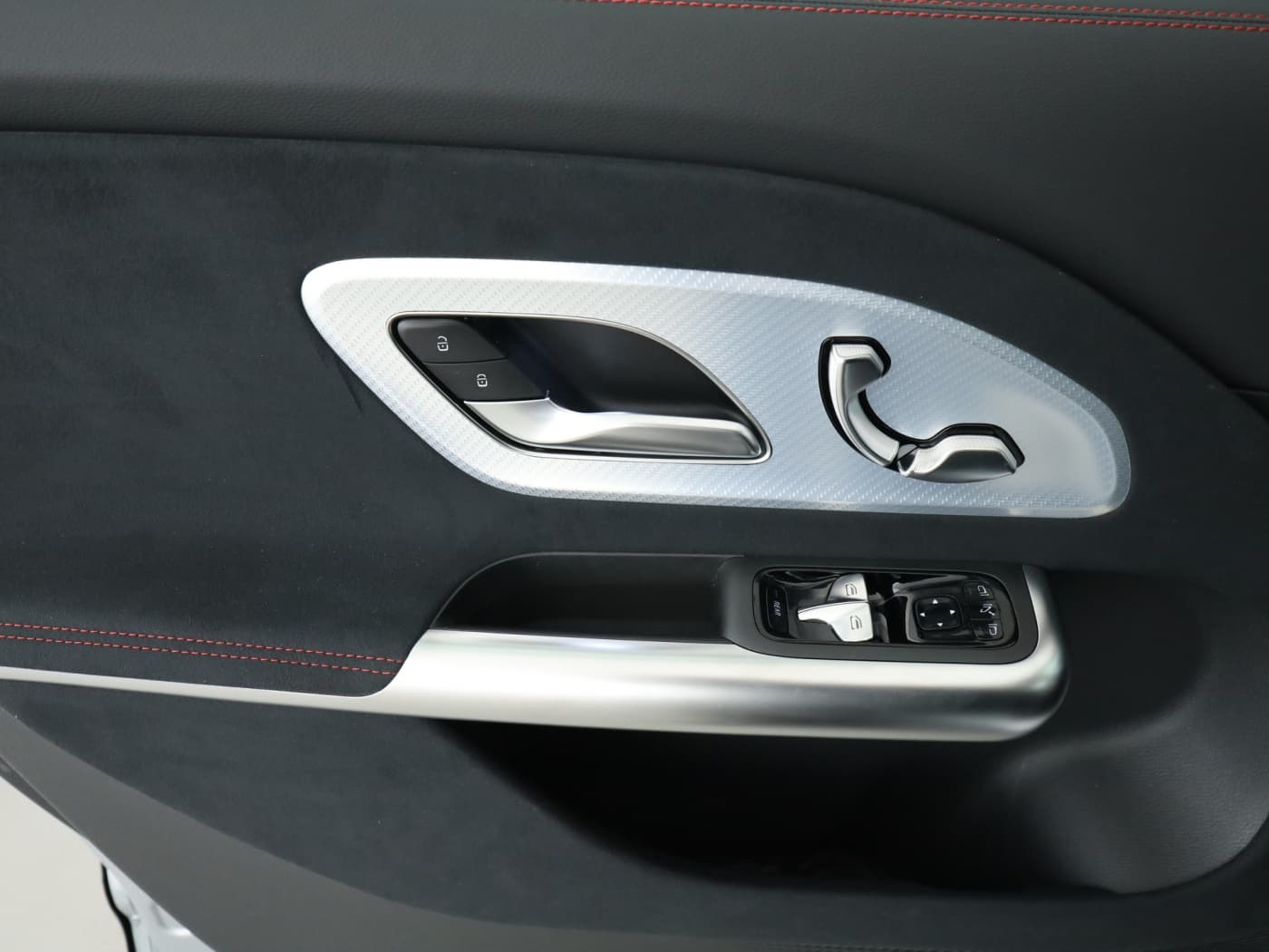 Mercedes-Benz GLB 250+ mit EQ Technologie Bild 20