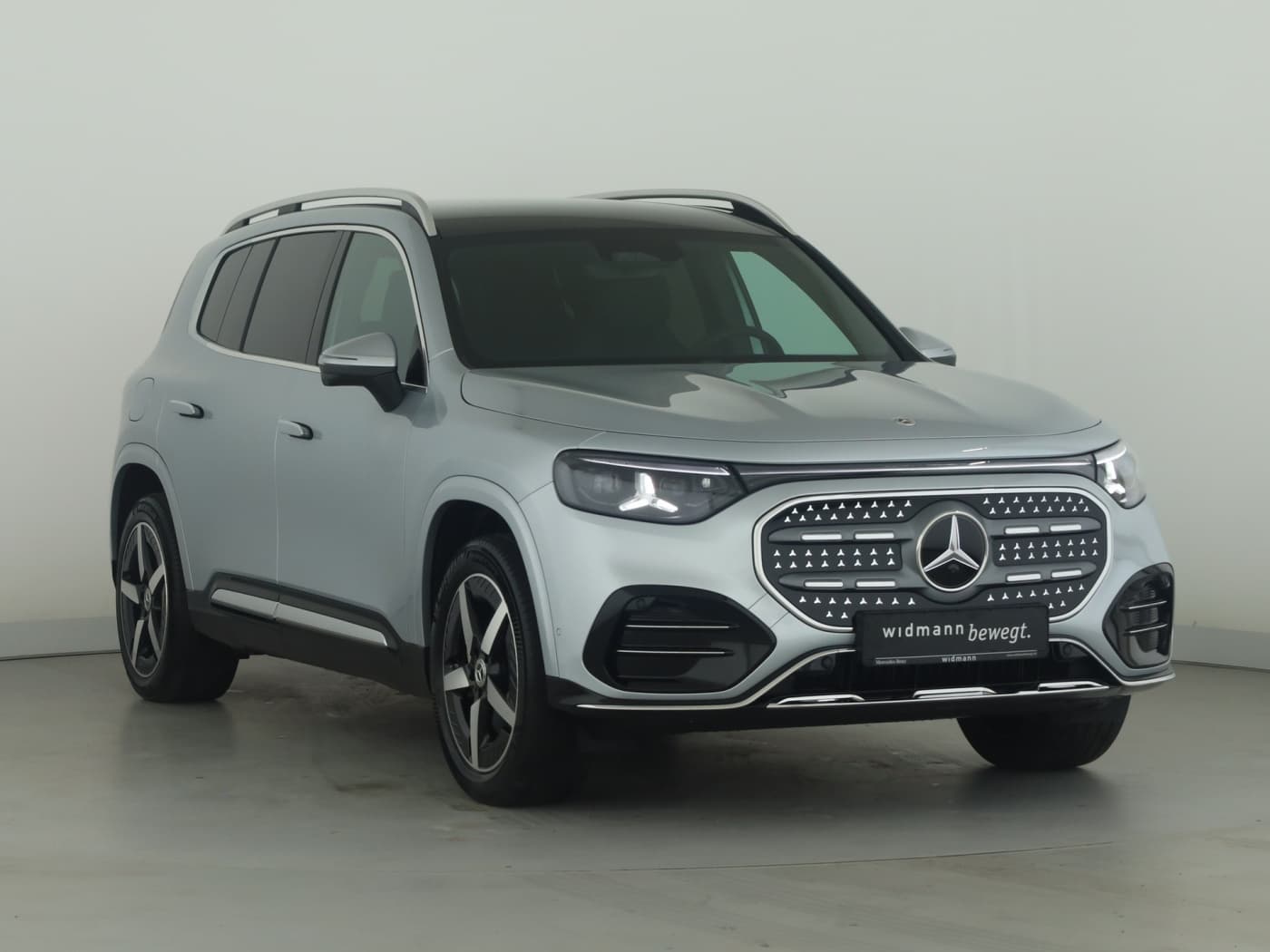Mercedes-Benz GLB 250+ mit EQ Technologie Bild 3