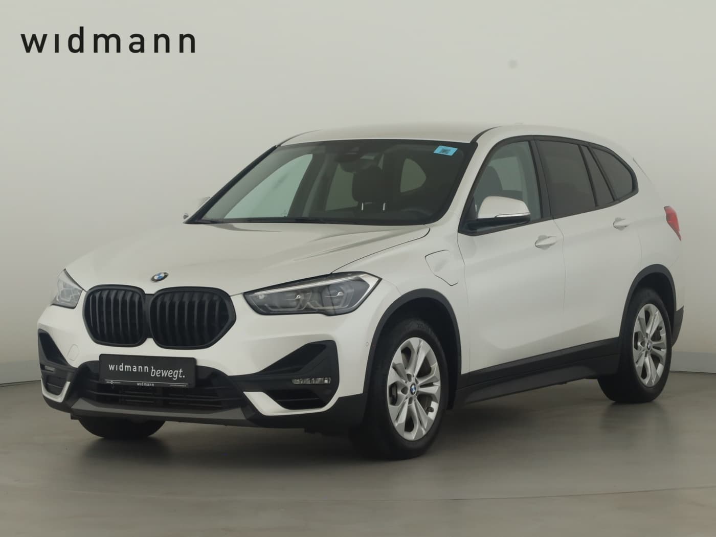 BMW X1 xDrive25e Advantage Bild 1