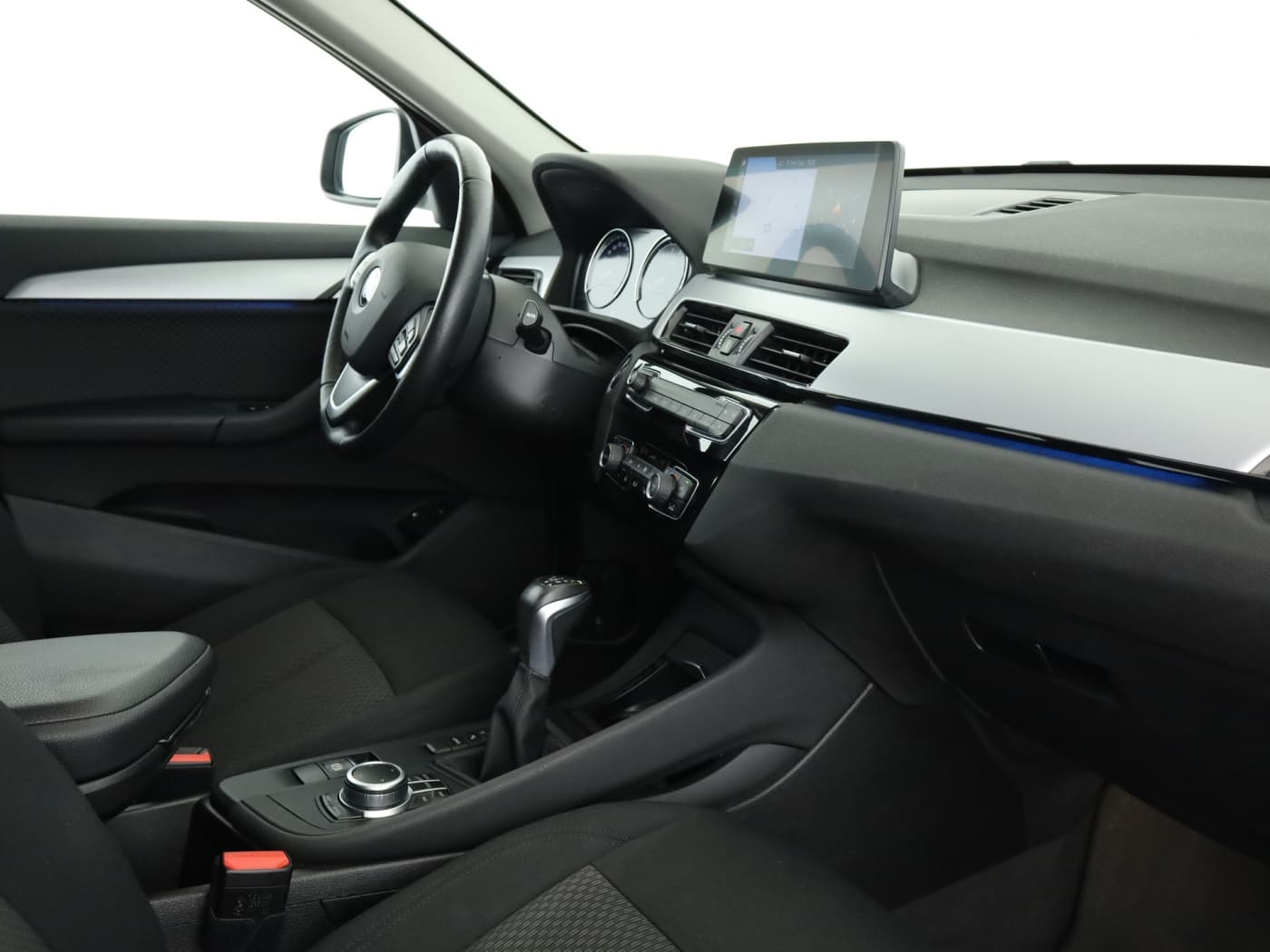 BMW X1 xDrive25e Advantage Bild 17