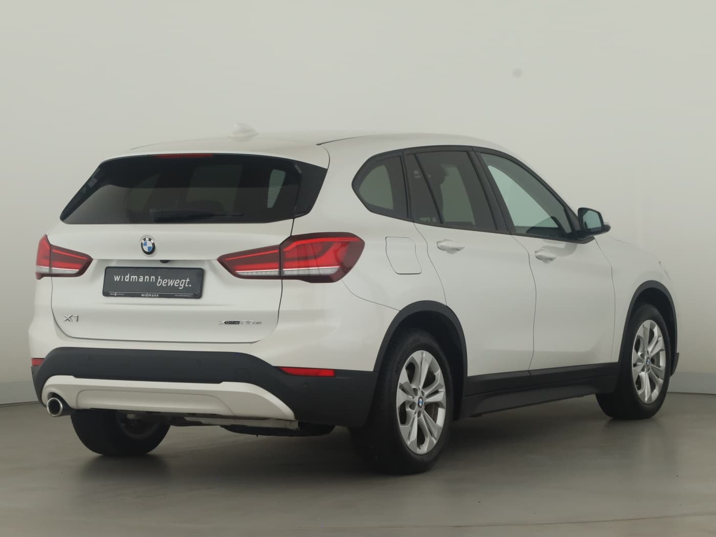 BMW X1 xDrive25e Advantage Bild 2
