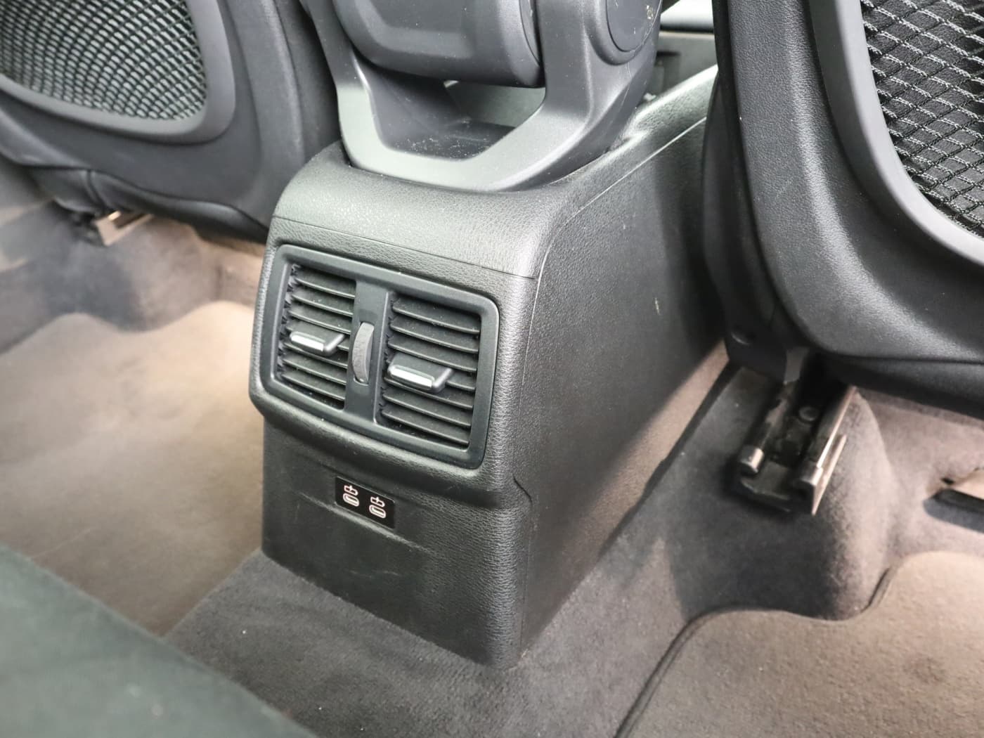 BMW X1 xDrive25e Advantage Bild 23