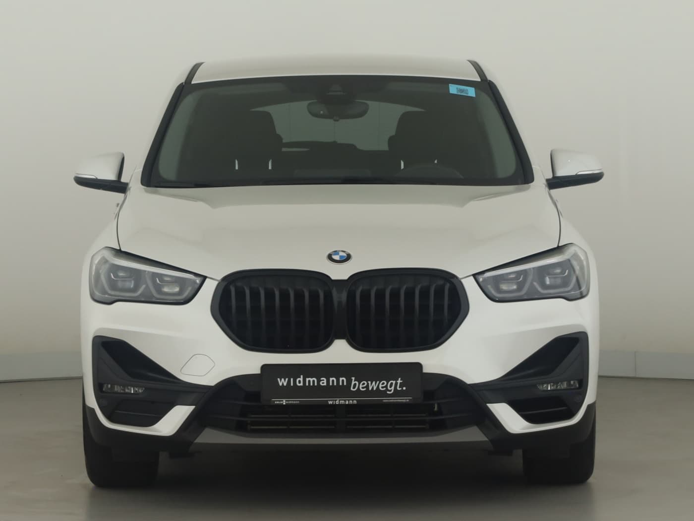 BMW X1 xDrive25e Advantage Bild 3