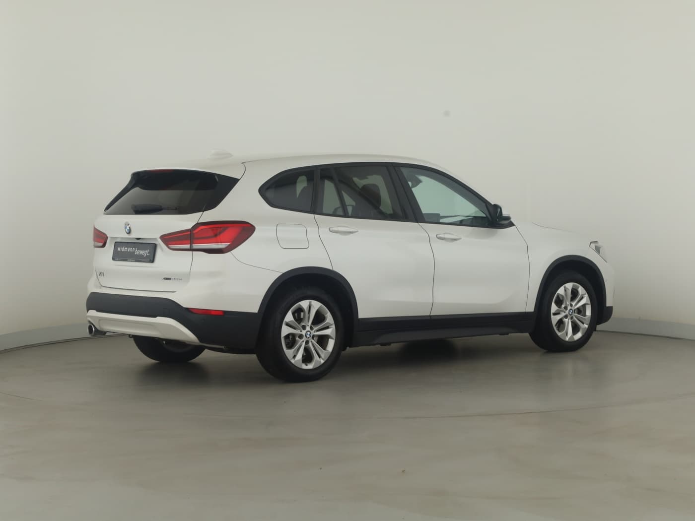 BMW X1 xDrive25e Advantage Bild 6