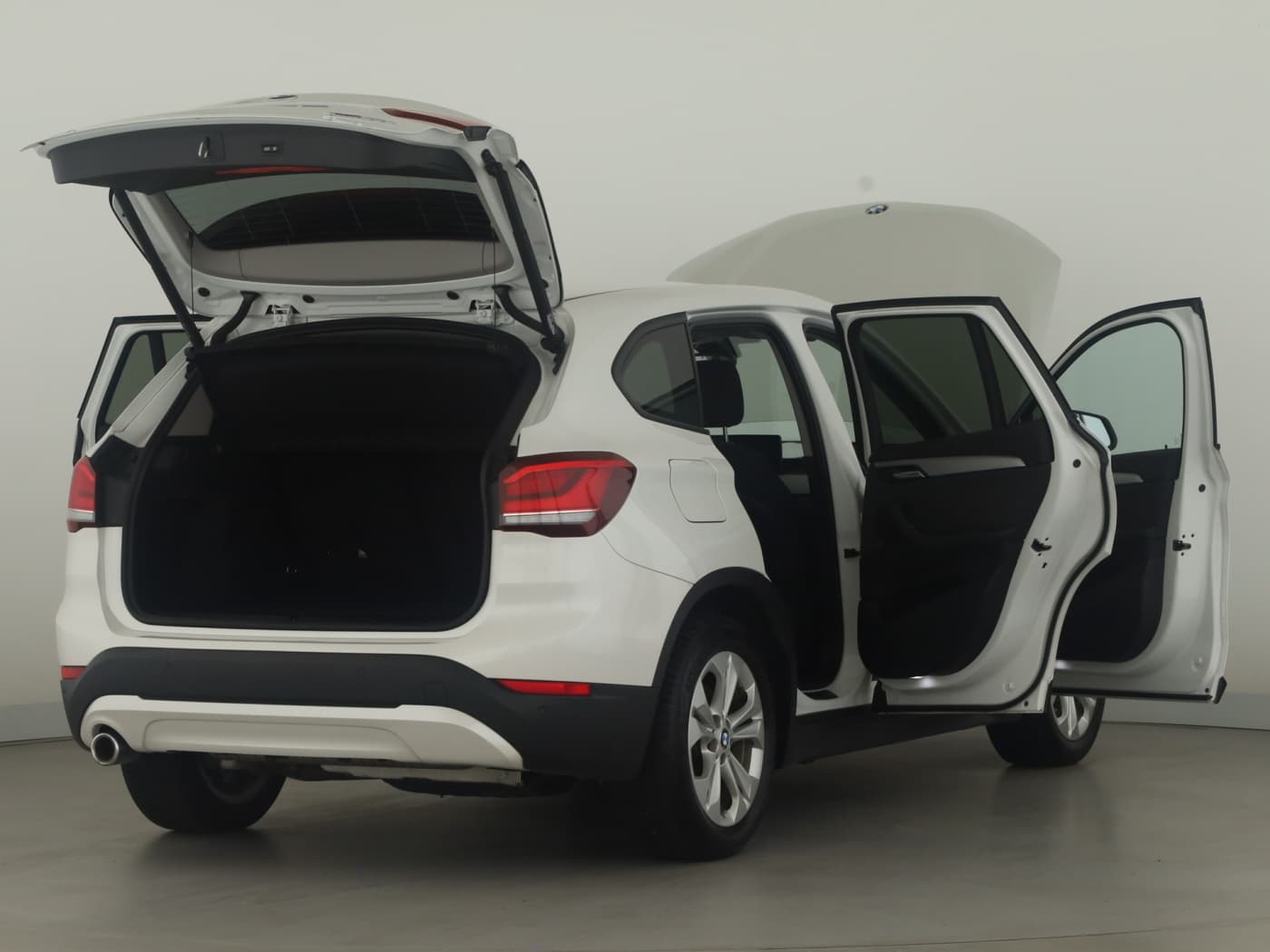 BMW X1 xDrive25e Advantage Bild 9