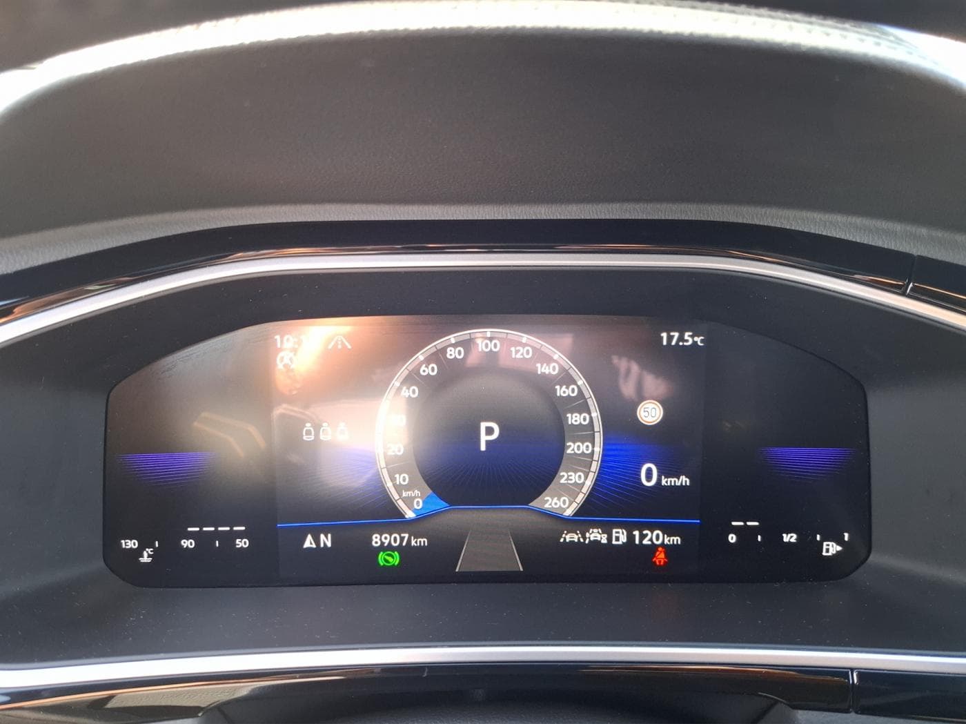 Volkswagen T-Roc 1.5 TSI R-Line Bild 9