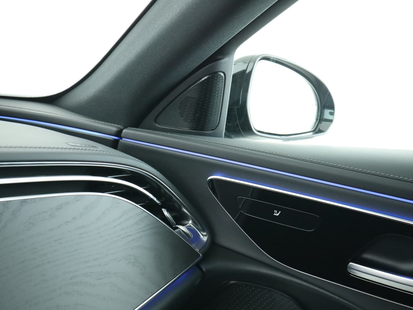 Mercedes-Benz E 200 Bild 16