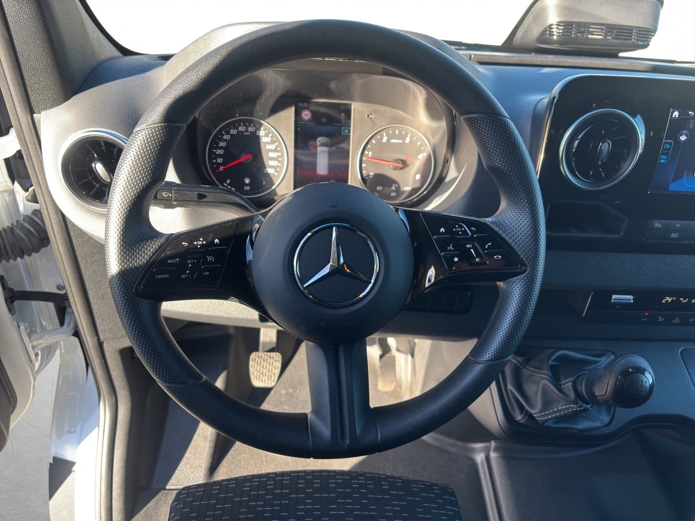 Mercedes-Benz Sprinter 317 CDI Kasten Bild 10