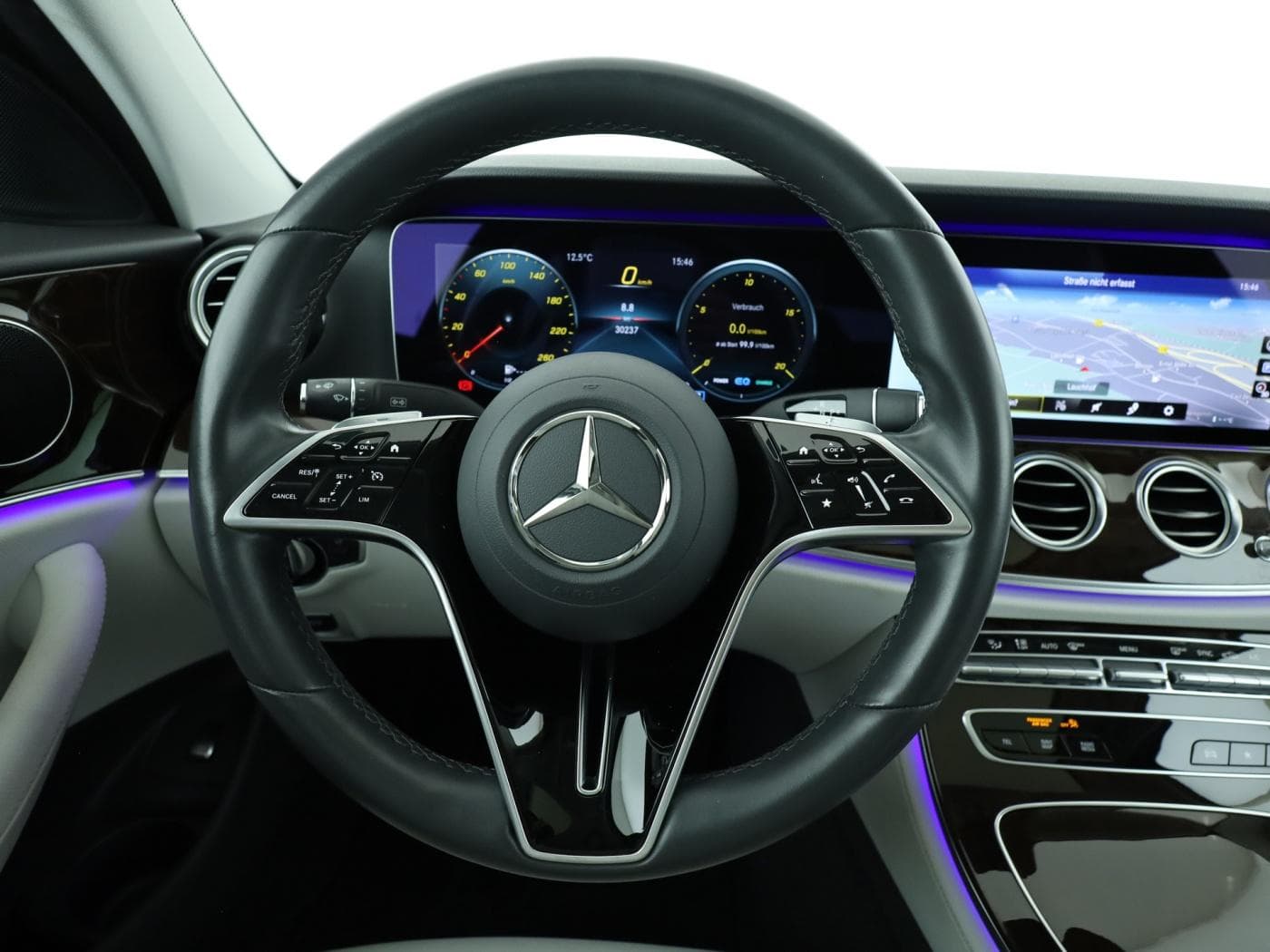 Mercedes-Benz E 450 4M Bild 11