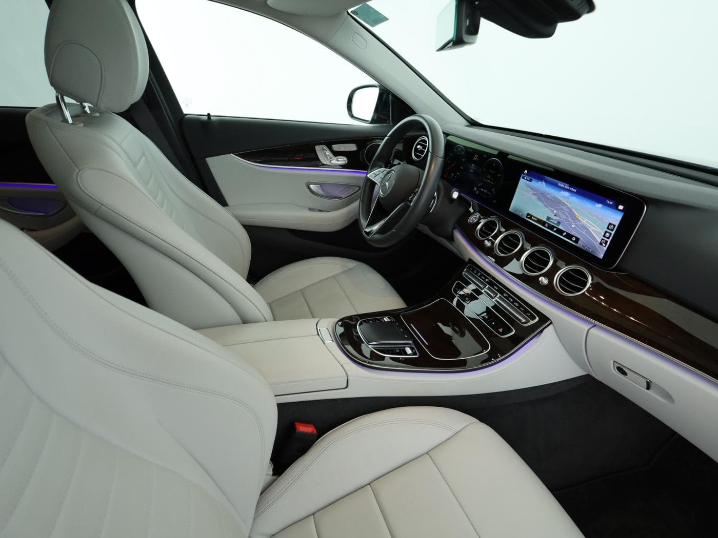 Mercedes-Benz E 450 4M Bild 17