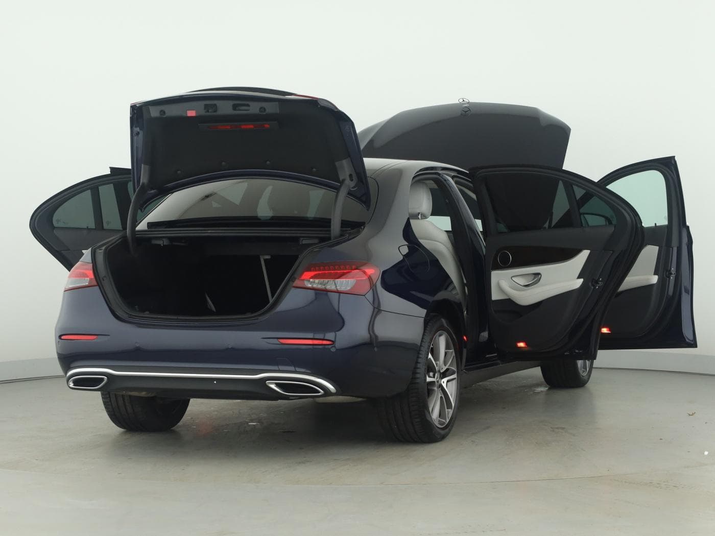 Mercedes-Benz E 450 4M Bild 9