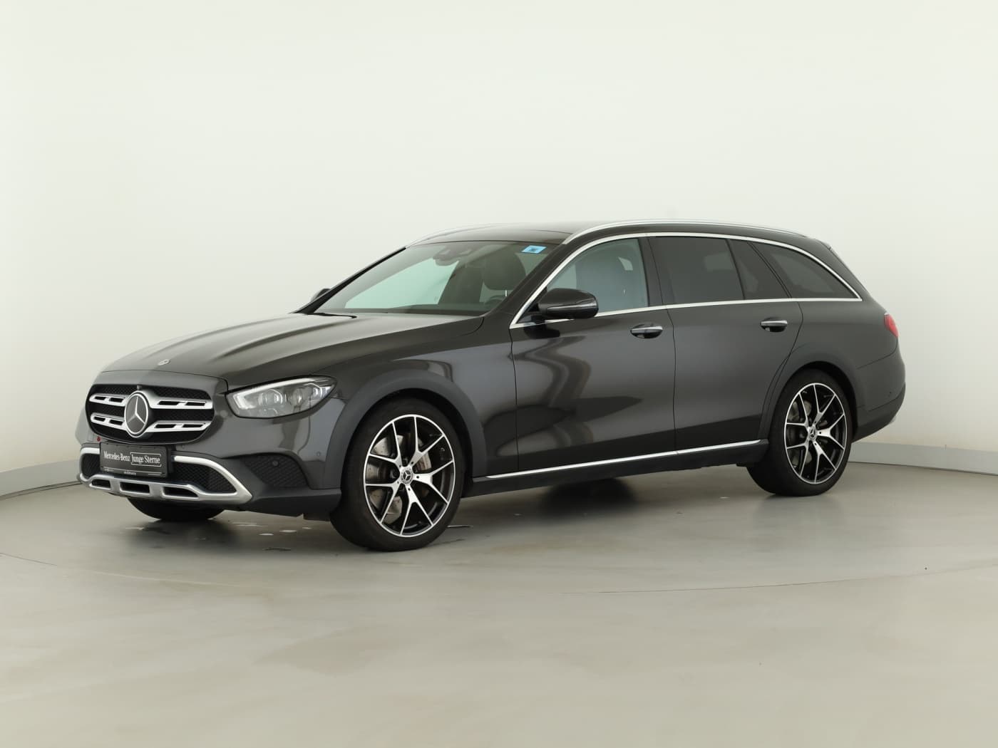Mercedes-Benz E 450 4M T All-Terrain Bild 5