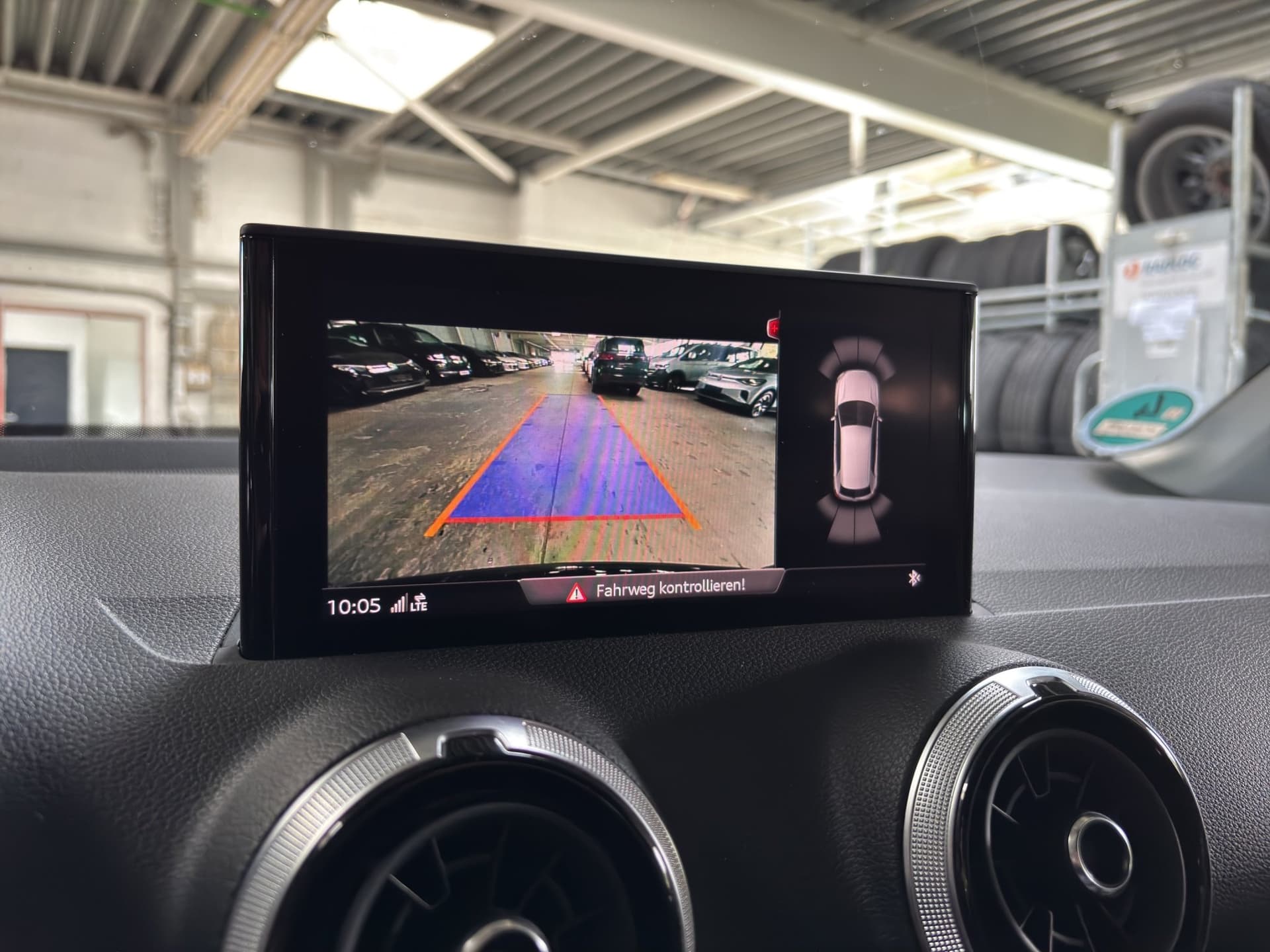 Audi Q2 Advanced 2.0 TDI 150 PS DSG NAVI KAMERA Bild 18