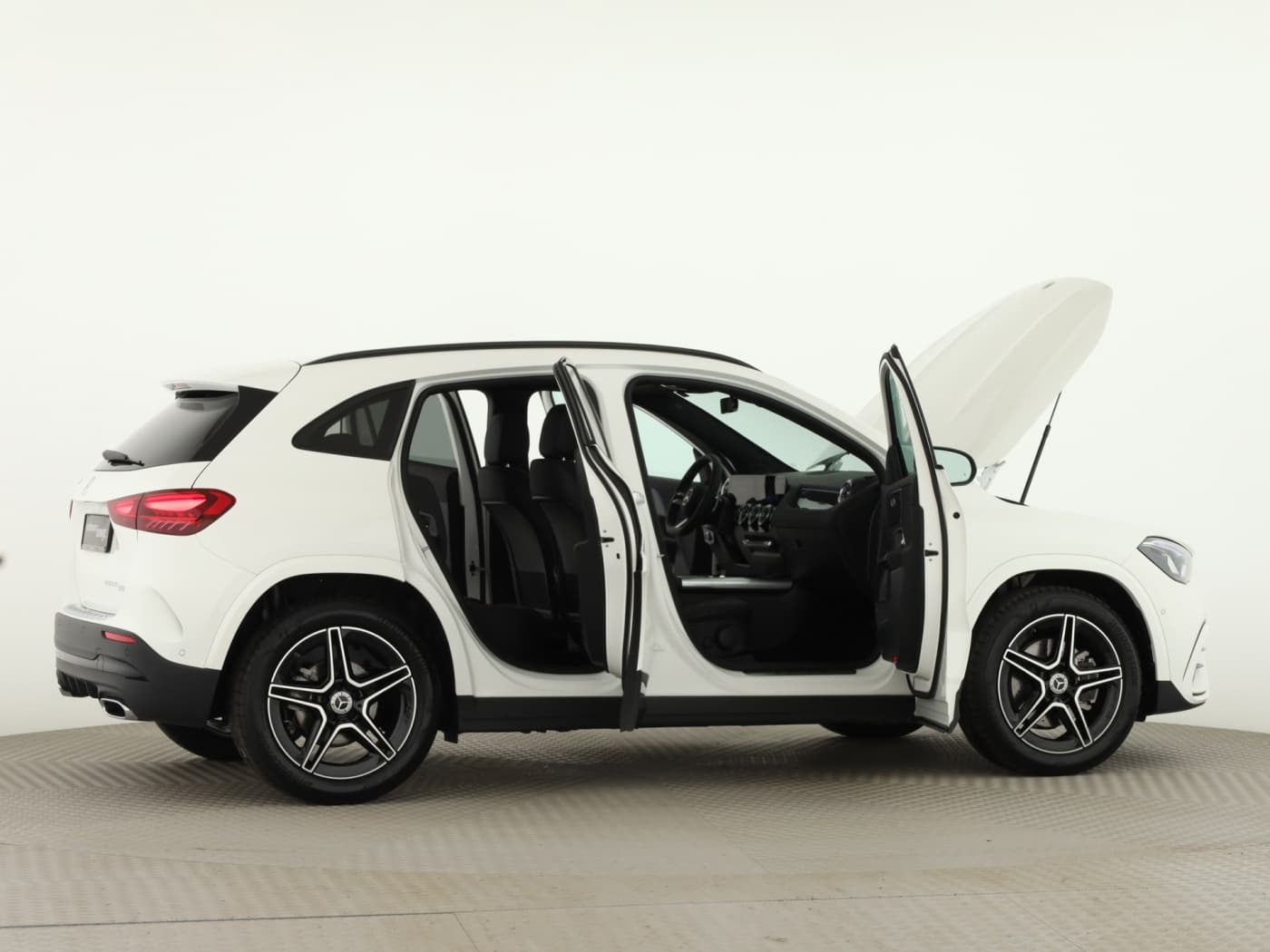 Mercedes-Benz GLA 200 Bild 8
