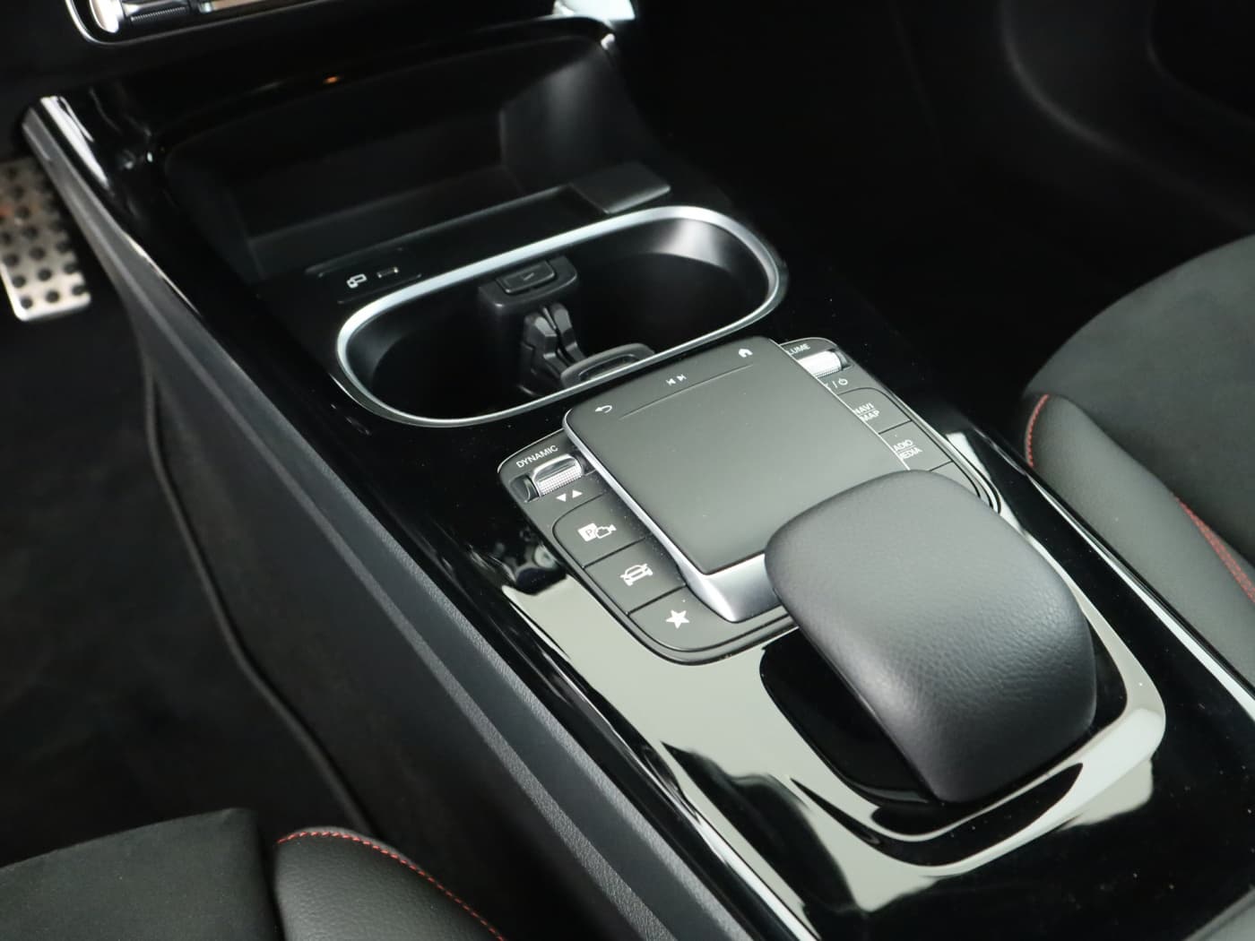 Mercedes-Benz CLA 220 d 4M Bild 15
