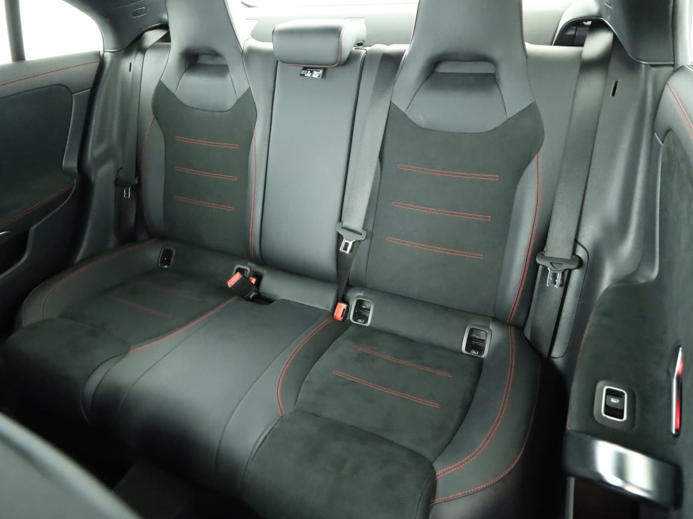 Mercedes-Benz CLA 220 d 4M Bild 18